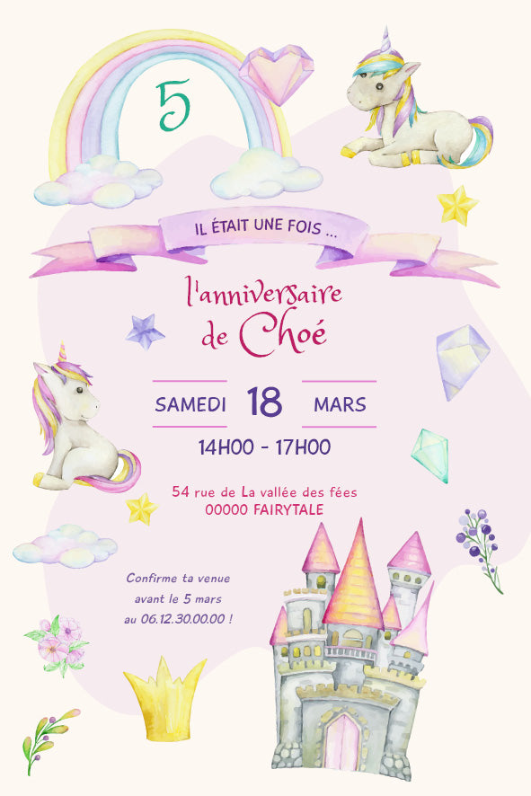 image du recto de l'invitation anniversaire Monde Enchanté recto verso, décor pastel avec licornes, château féérique, arc-en-ciel et cristaux scintillants.