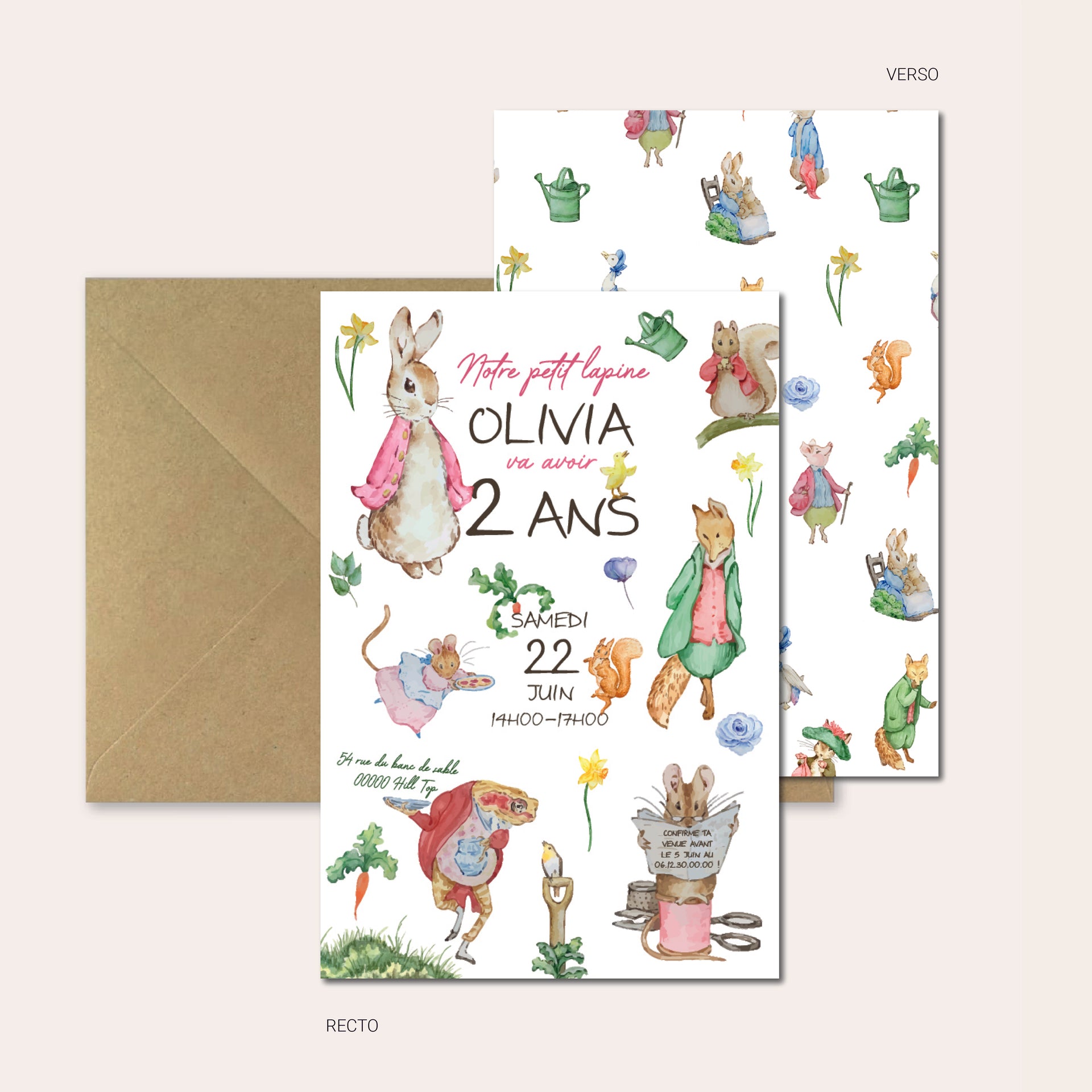 image de l'invitation anniversaire personnalisée Pierre & ses amis (Pierre Lapin), recto verso, décor champêtre avec lapins et potager, livrée avec enveloppe kraft.