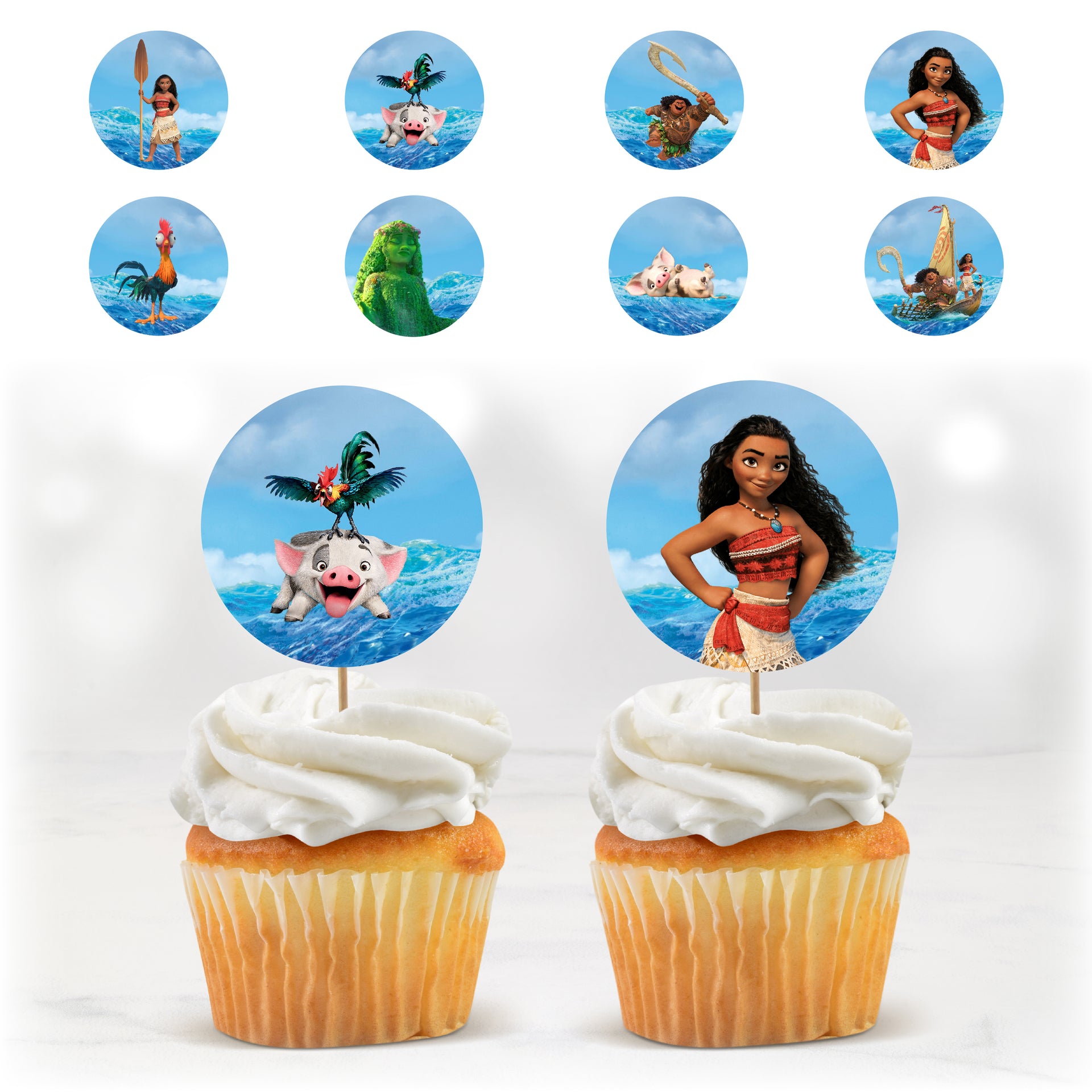 Cupcake toppers à imprimer thème Vaiana avec personnages du film, décorations océaniques pour anniversaire enfant, toppers ronds recto-verso plantés sur cupcakes.