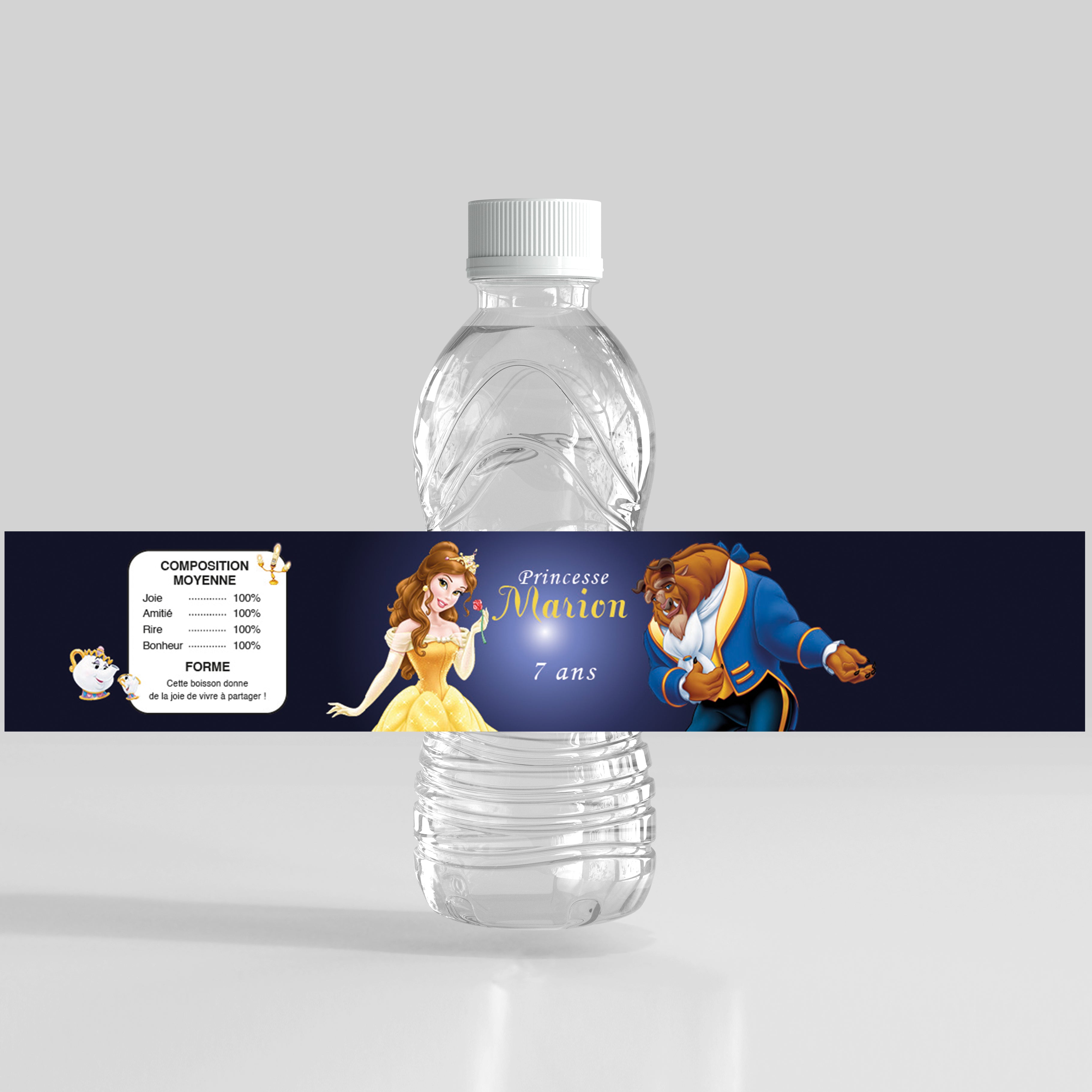 Etiquette de bouteille d’anniversaire personnalisable sur le thème du conte "La Belle et la Bête", fond bleu nuit avec princesse et créature élégante, texte personnalise avec prénom et âge, visuel magique et raffine pour décorer une table de fête.